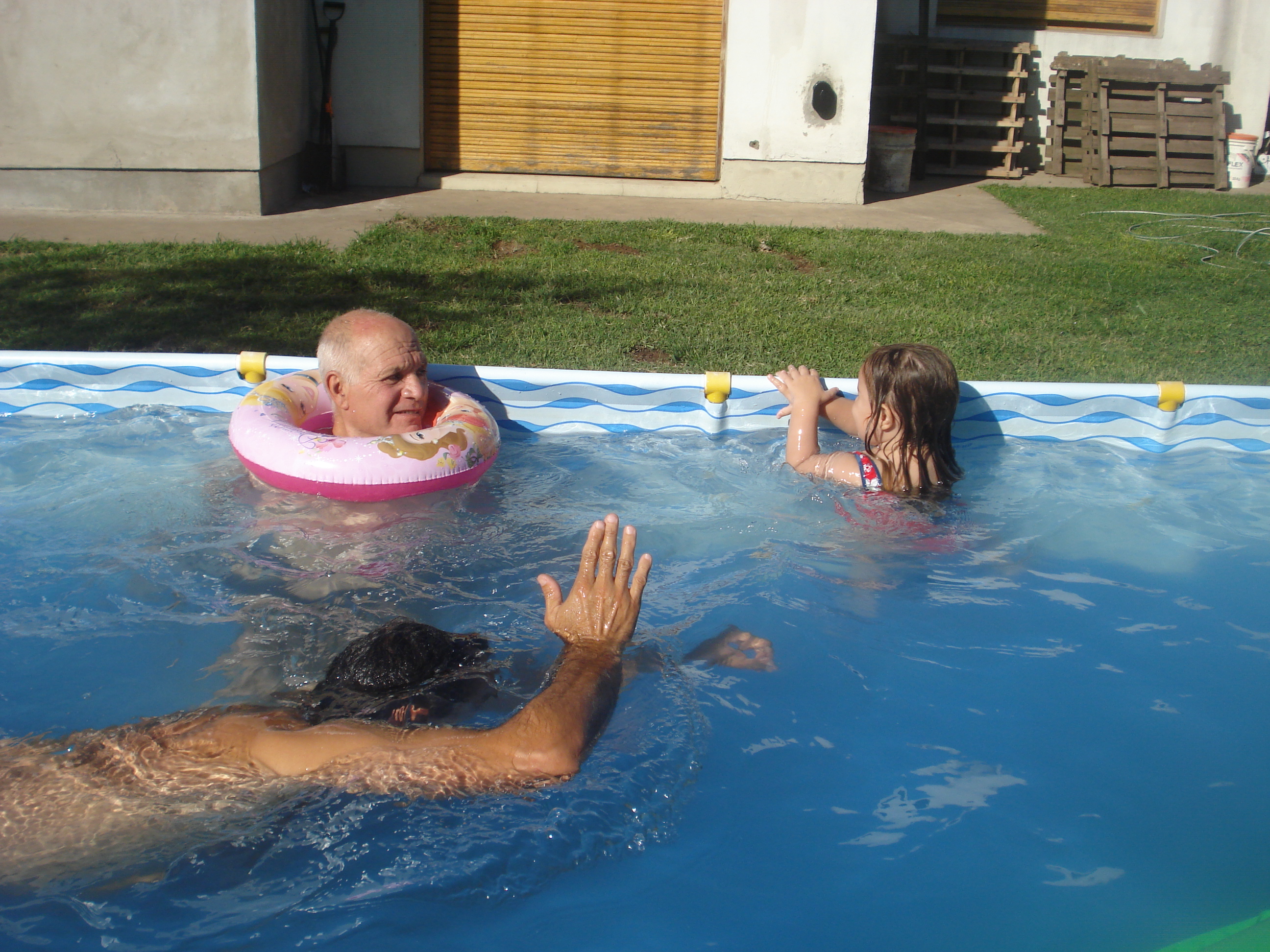 fotos/2012-12-24 - Navidad y pileta/DSC05035.JPG